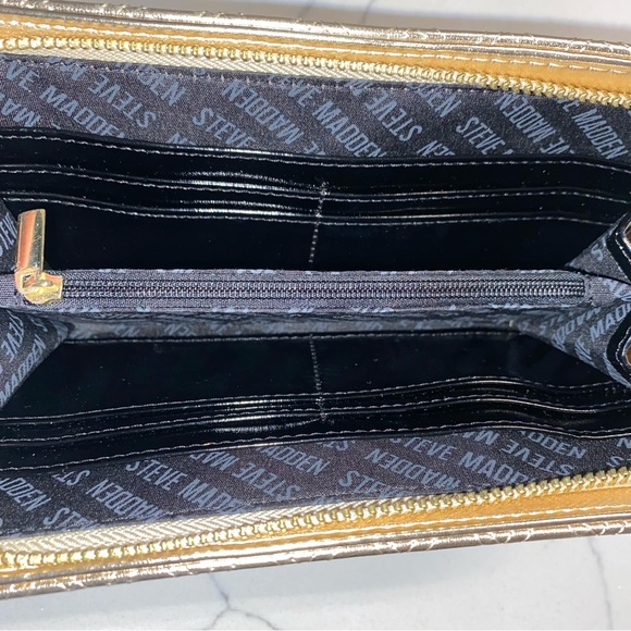 Steve Madden Gold Metallic Wallet - Picture 6 of 7